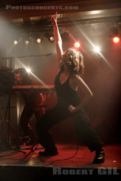 SANDIE TRASH - 2007-01-05 - PARIS - La Fleche d'Or - 
